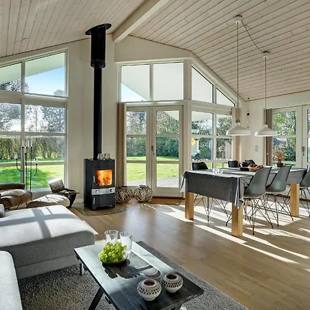 Casa vacanze Lovely In With Kitchen Stege
