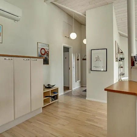 Lovely In With Kitchen Стеге
